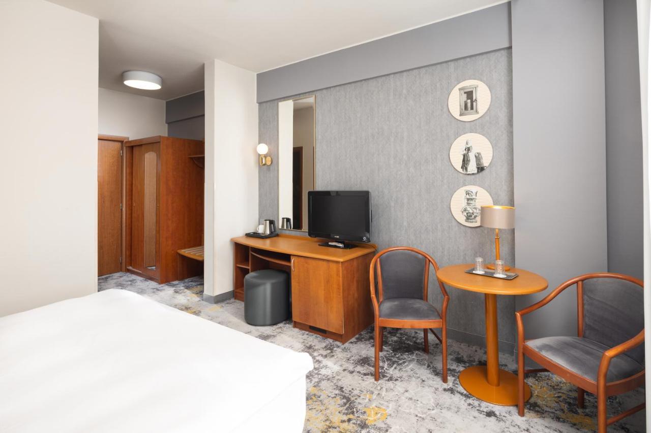 Mercure Sibiu Airport Εξωτερικό φωτογραφία
