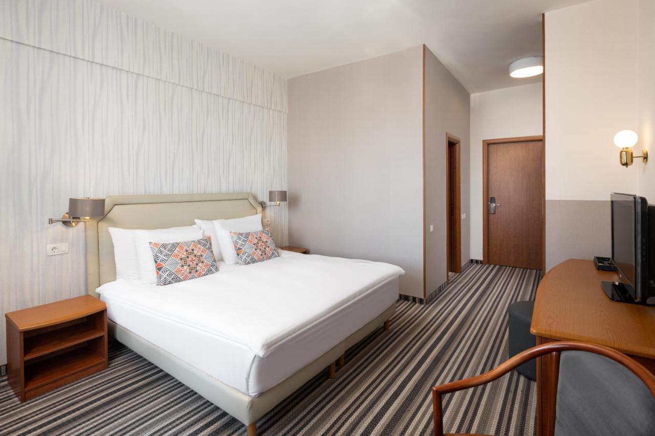 Mercure Sibiu Airport Εξωτερικό φωτογραφία